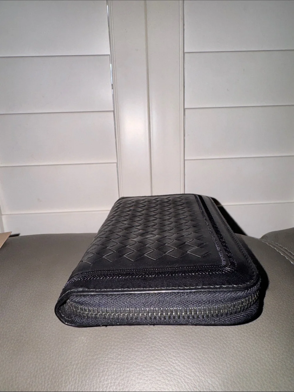 Bottega Veneta Black Woven Leather Zip Wallet EUC w/ COA ✨Full Inclusion❣️